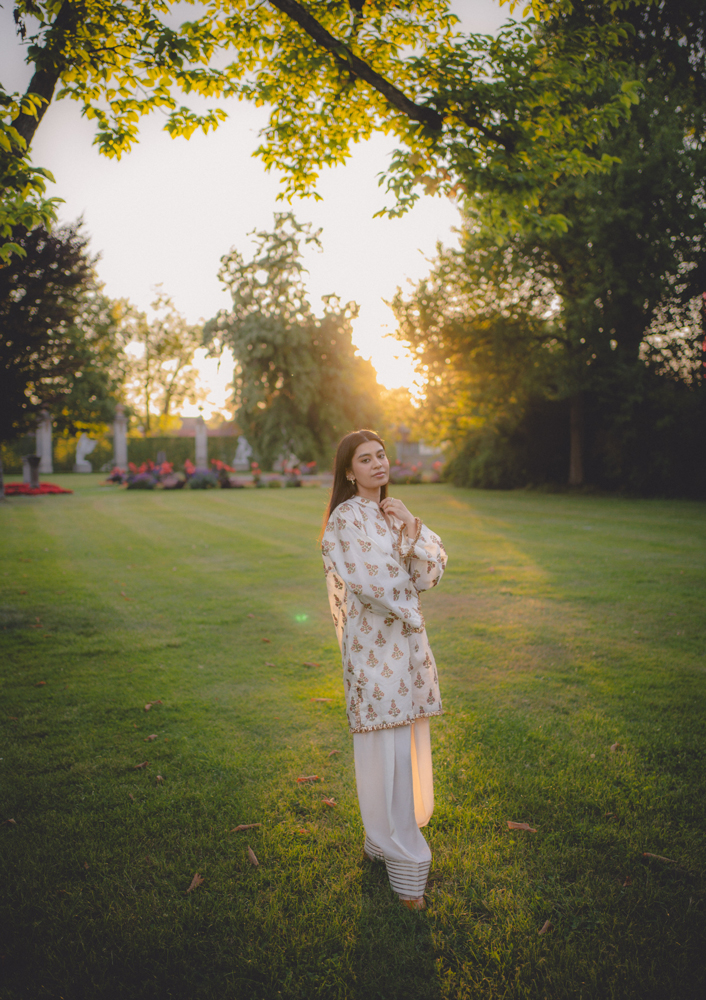 matching light people portrait bayreuth schloss fantaisie