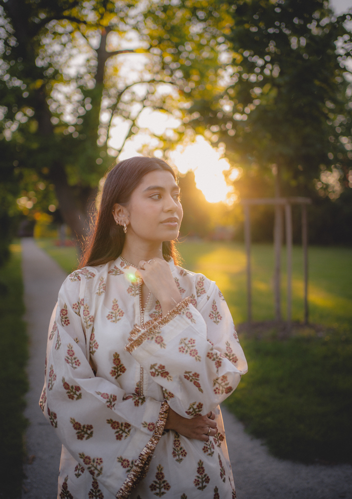 matching light people portrait bayreuth schloss fantaisie